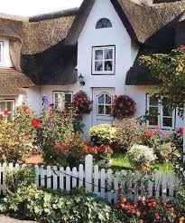 On A Cold Dark January Day A Corner Of England Where The Sun Shines On A Pretty Little Cottage With A Lovely Garden Cottage Garden Cute Cottage English Cottage