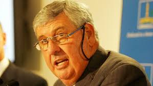 Tate Smith: Kayaker up the creek with no paddle