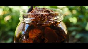 Les Figues Sechees Baignees Dans De L Huile D Olive Kabyle Youtube