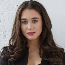 Autumn Greco's Instagram, Twitter & Facebook