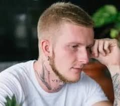 This is due to the sharp transition top knot is the most fashionable version of mens haircut styles 2021. 2 On The Sides Haircuts Clipper Size Guide Photos Ready Sleek
