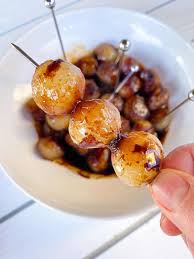 Blanch the onions in boiling water for about 30 seconds and then transfer them to a bowl of ice water to stop the cooking. Caramelized Pearl Onions With Balsamic Glaze Aleka S Get Together
