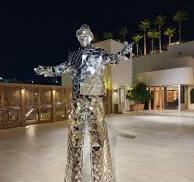 Mirrored or LED Man On Stilts | Altus Entertainment