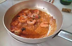 Io li ho mangiati a riccione questa estate, poi ho scoperto essere una ricetta greca, un po' rivista. Gamberi Alla Greca Picture Of Sol Y Mar Riccione Tripadvisor