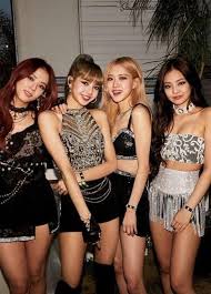 Pin By Blackpinkjennie On Bllɔkpiik Blackpink Fashion Black Pink Kpop Black Pink