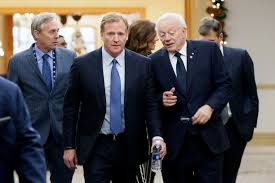 Dallas cowboy owner jerry jones sis being sued by jana weckerly an oklahoma stripper who posed with him in those inappropriate pics we saw not long jana weckerly, 27, said that on the day she posed with jerry jones, 71, she was the victim of sexual assault by the hand of the elderly, married. Roger Goodell Expected To Demand Millions Of Dollars From Jerry Jones The New York Times