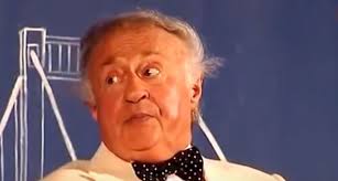 He is an actor and writer, known for szeszélyes évszakok (1981). Lemondta Osszes Fellepeset Visszavonul Sas Jozsef Szmo Hu