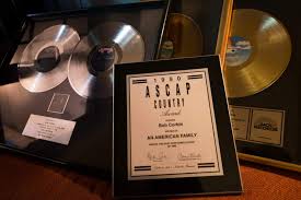 Country-rock duo Corbin/Hanner ending performance career