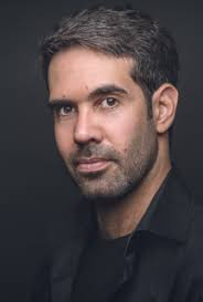 Daniel Huppert, Dirigat