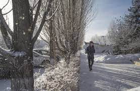 Die übergangsjahreszeiten frühling und herbst sind kaum ausgeprägt. Marz In Kasachstan