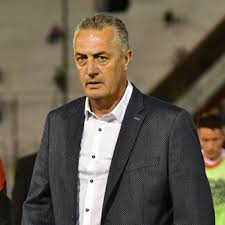 Este domingo, gustavo alfaro, seleccionador nacional, dio a conocer la lista de jugadores que han sido convocados para el primer micro ciclo de este 2021, con miras a las eliminatorias sudamericanas. Gustavo Alfaro El Hombre Que No Supo Callar