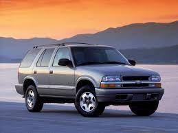 La americana es la versión más formal. Chevrolet Blazer 2002 Picture 1 Of 12