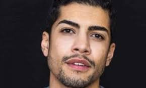 Arrow is an american superhero television series developed by greg berlanti, marc guggenheim, and andrew kreisberg based on the dc comics character green arrow. Taiana The Woman From The Past Interview To Elysia Rotaru Arrow Lo Spazio Bianco
