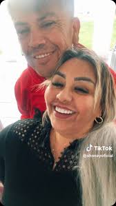 El cabeza de televisor, René Puente, y la ex Miss Reef, Shonay Frías, se  reunieron en uno de los crossover más románticos del Torneo de Cell. , Se  rumorea que con la llegada de las Fiestas Patrias, ...