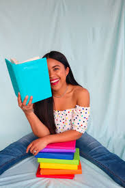 Well here is the post for you, an at home instagram photoshoot to give you all some more ideas and motivation to get that feed looking beautiful again! How To Pose With Books 7 Creative Book Photography Ideas You Can Try