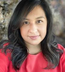 Janette Olsen's Instagram, Twitter & Facebook