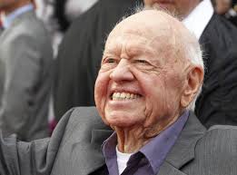 Hands Off Mickey Rooney's Remains, Judge Tells Fighting Family