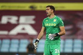 Emiliano martinez signed for aston villa but by moving so soon after the cup final, did he show why he never made it at arsenal? Video Emi Martinez Saves Penalty On Aston Villa Debut