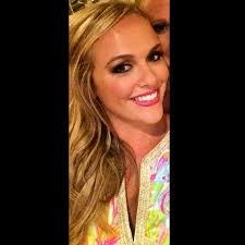 Bethany Dye's Instagram, Twitter & Facebook