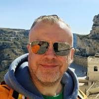 400+ profili według frazy „Alex”