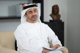 بينهم؛ إذ ساعدت التكنولوجيا على جعلِ العالم يبدو كقريةٍ صغيرة، فيتعارف النّاس دون الحاجة للسفّر فيكوّنون علاقاتٍ وصداقاتٍ من مختلف أنحاء العالم.٢ تطوير ثقافة الأفراد وتوسيع مداركهم، وإبقائهم متابعين لأحداث العالم جميعها دون أيّ أعذارٍ تَحُول بينهم وبين المجتمعات. Ø¹Ø¨Ø¯Ø§Ù„Ù„Ù‡ Ø¨Ù† Ø²Ø§ÙŠØ¯ ÙŠØ´Ù‡Ø¯ Ø£ÙˆÙ„Ù‰ Ù…Ø­Ø§Ø¶Ø±Ø§Øª Ù…Ø¬Ù„Ø³ Ù…Ø­Ù…Ø¯ Ø¨Ù† Ø²Ø§ÙŠØ¯ Ø§Ù„Ø±Ù…Ø¶Ø§Ù†ÙŠØ© Ø¨Ø¹Ù†ÙˆØ§Ù† Ø§Ù„Ø£Ø®ÙˆØ© Ø§Ù„Ø¥Ù†Ø³Ø§Ù†ÙŠØ© ÙˆØ§Ù„ØªØ³Ø§Ù…Ø­ Ø±Ø³Ø§Ù„Ø© Ø§Ù„Ø£Ø¯ÙŠØ§Ù† Ø¬Ø±ÙŠØ¯Ø© Ø§Ù„ÙˆØ·Ù†