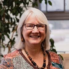 Lynne Bacon's Instagram, Twitter & Facebook