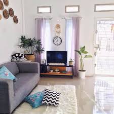 Biar betah wfh, ini 8 tanaman yang bikin aroma rumah jadi wangi. Rumah Shabby Minimalis Ruang Tamu Utama Lihat Katalog Hiasan Dinding Di Www Helloshabby Com Facebook