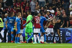 Marseille coach jorge sampaoli, boiling, also clashed with members of security and a member of the nice staff. L60ff1datjiyym