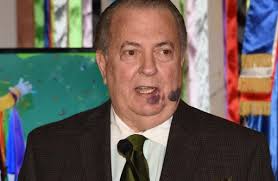 El ministro de Cultura felicita a los periodistas