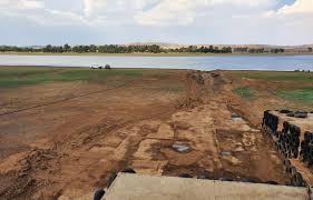 Rand water supplies purified water that has been extracted from various resources to urban rand water bursary is taken and hosted in south africa. Latest Gauteng Dam Levels Vaal Water Dips Below 40
