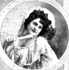 Al llarg de la seva carrera, va debutar l'any 1949, va destacar per interpretar majoritàriament papers còmics i relacionats amb gèneres populars com la revista musical i la. Maria Conesa Wikipedia