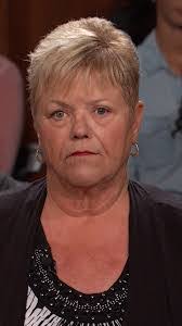 Leeann Hunt's Instagram, Twitter & Facebook