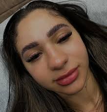 𝑴𝒊𝒍𝒂 𝑳𝒂𝒔𝒉𝒆𝒔