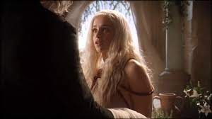 Daenerys and Viserys bath scene - video Dailymotion