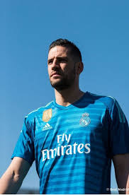 When real madrid players step foot on the opposition's pitch, they carry a reminder of home on their backs. Real Madrid Officially Unveil 2018 19 Home And Away Kits Managing Madrid