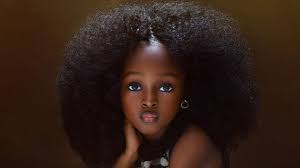 Gratuites pour usage commercial pas d'attribution nécessaire libres de droits Cette Nigeriane De 5 Ans Vient D Etre Elue Unanimement La Plus Belle Fille Du Monde Photos Rtl People
