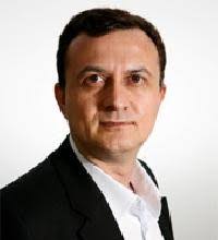 Ethem sancak,1958 yılında siirt'in çatılı köyü'nde 9 kardeşin üçüncüsü olarak doğmuştur. Murat Somer Kimdir Biyografi Net Tr