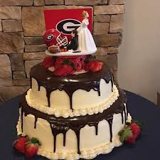 College Football Helmet Georgia Bulldogs Funny Wedding Cake Topper Sports Groom S Cake Funny Wedding Cake Toppers Wedding Cake Toppers Funny Wedding Cakes