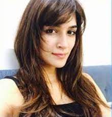 Deciding on which cut works best for you and your hair largely depends on the look you are trying to achieve. 10 Feather Cut Hairstyles That Indian Celebs Rocked Feather Cut Hairstyles That Will Suit Indian Women Bling Sparkle