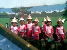 Berikut beberapa alasan anak muda yang terjun menjadi guru dirangkum dari. Inilah Alasan Mengapa Memilih Jadi Guru Pra Sekolah Kompasiana Com