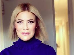 «να βρει έναν άλλον σάκη και να το κάνει! Kwnstantina Mixahl In Gr