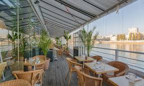 Decouvrez L 39 Atmosphere Du Restaurant Polpo Restaurant Gin Tonic Quai De Seine