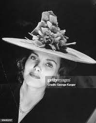 1,446 Sally George Photos & High Res Pictures