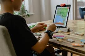 Coders break down complex tasks into manageable steps that computers. Coding For Kids The Ultimate Guide For Parents Updated 2021
