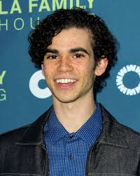 Zu ehren von cameron boyce: Vor Seinem Tod Drehte Cameron Boyce Noch Filme Und Serien Ab Promiflash De