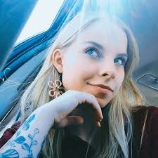 Groovy Flower Earrings/ Rave and Festival Daisy Earrings/ Funky Hippie  Earrings/ Lightweight