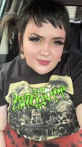 Kaylee Kelly's Instagram, Twitter & Facebook