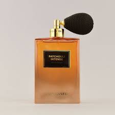 She then walked us back to the perfume workshop. Molinard Patchouli Intense Edp 75ml