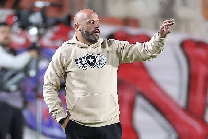 Franclim corre risco de demiss&atilde;o no Botafogo? | Ge
