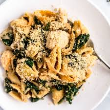 Caramelized Onion Spinach Chicken Pasta Bake Ambitious Kitchen Recipe Chicken Spinach Pasta Spinach Stuffed Chicken Chicken Pasta Bake